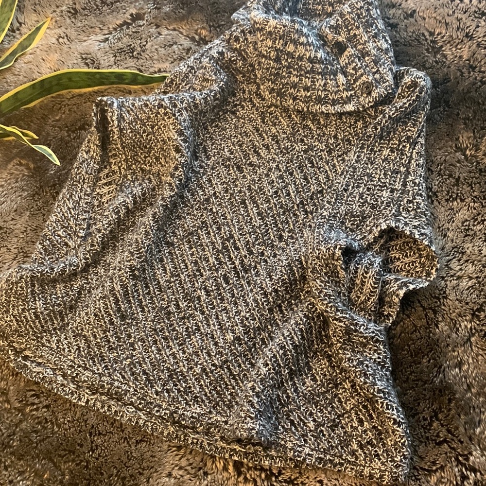 Oversized Banana Republic cowl neck sweater poncho. Fits Small/Medium